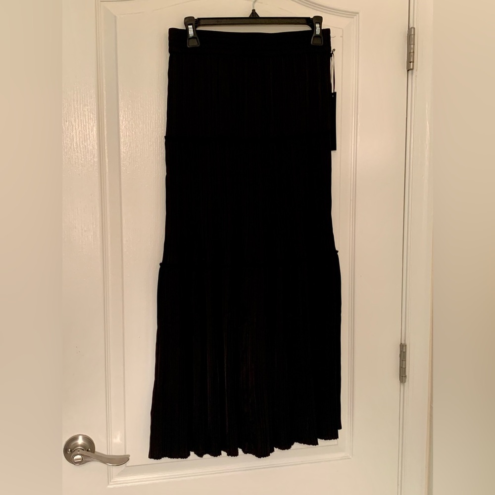 House of Harlow 1960 Black Satin Tiered Skirt
